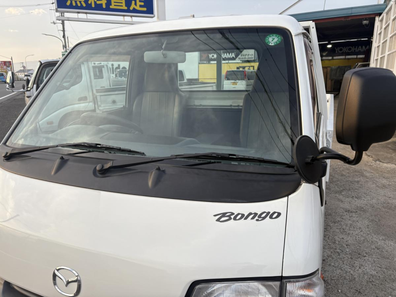 R2ボンゴトラック 1t 平ボディ 4WD|中古トラックの販売・買取・査定のアイナビ