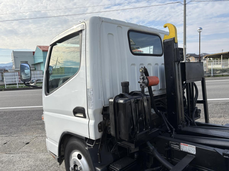 H19キャンター 脱着装置付コンテナ車 アームロール|中古トラックの販売・買取・査定のアイナビ