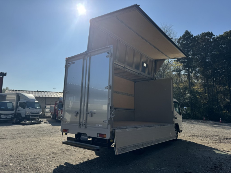 ワイドロング日本フルハーフ未使用車デジタルメーター|中古トラックの販売・買取・査定のアイナビ