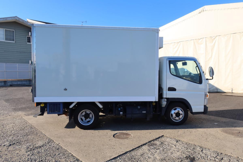 10尺冷蔵冷凍車 東プレ-5℃ スタンバイ付き|中古トラックの販売・買取・査定のアイナビ