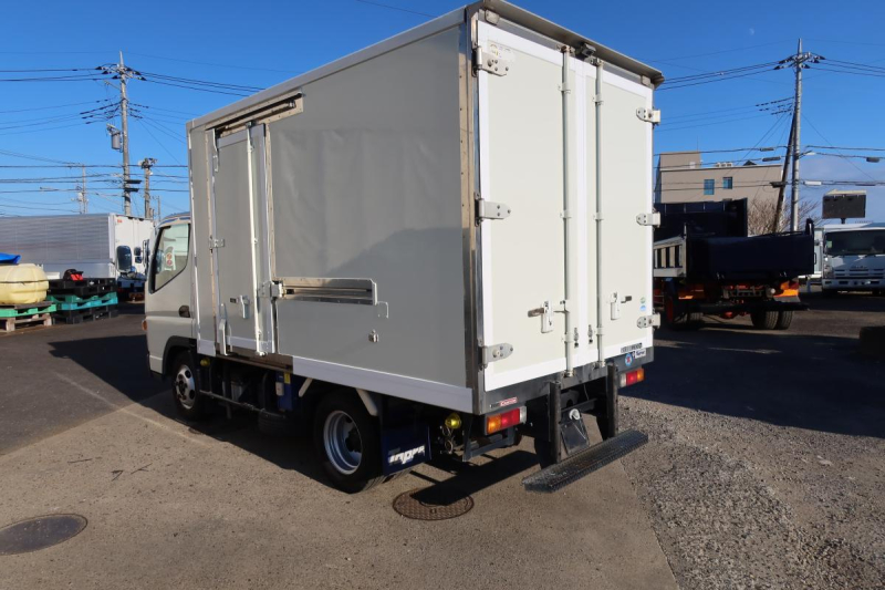 10尺冷蔵冷凍車 東プレ-5℃ スタンバイ付き|中古トラックの販売・買取・査定のアイナビ