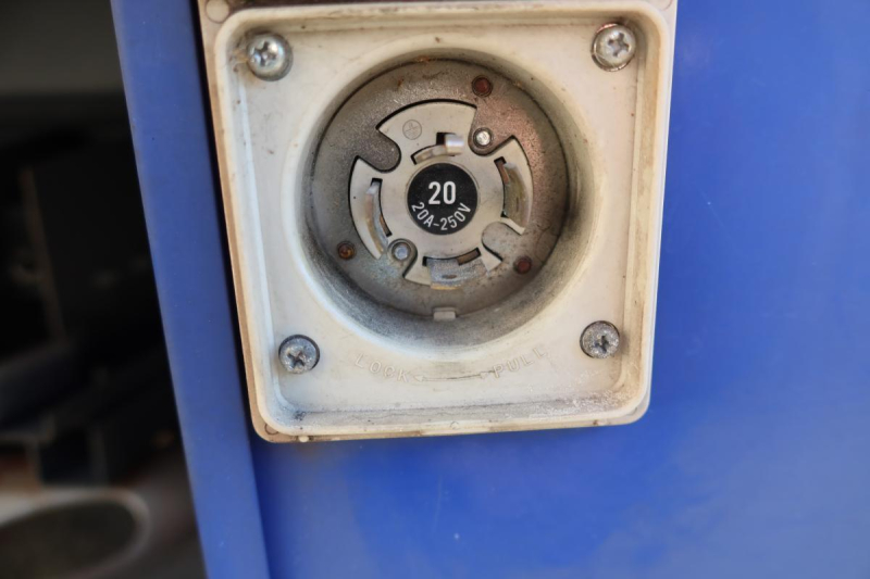 10尺冷蔵冷凍車 東プレ-5℃ スタンバイ付き|中古トラックの販売・買取・査定のアイナビ