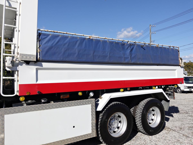 積載9t大型ダンプ|中古トラックの販売・買取・査定のアイナビ