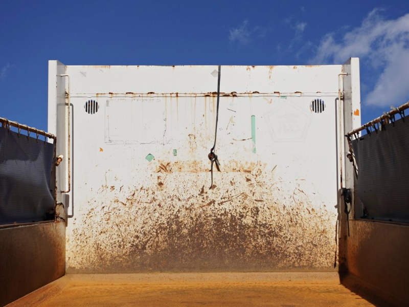 積載9t大型ダンプ|中古トラックの販売・買取・査定のアイナビ