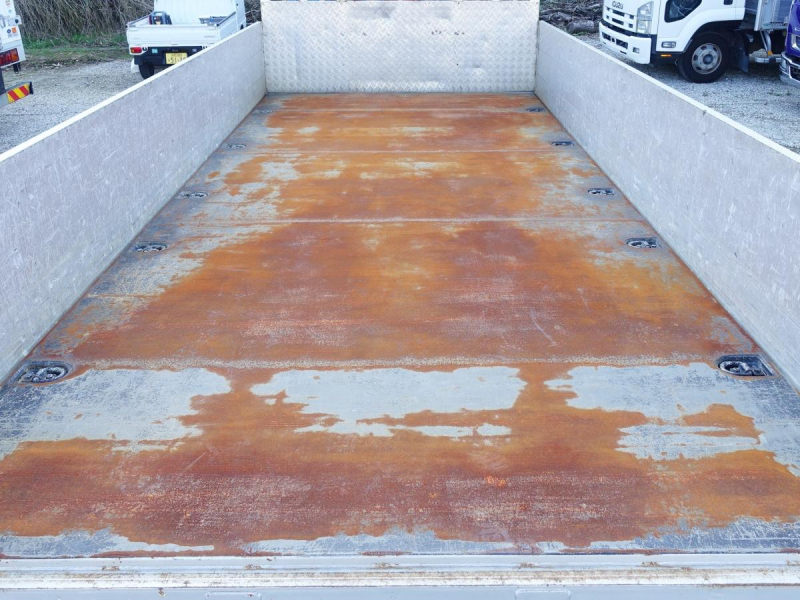 コンドル 増トンラジコン付き3段クレーン2.93t吊り積載6.9t|中古トラックの販売・買取・査定のアイナビ