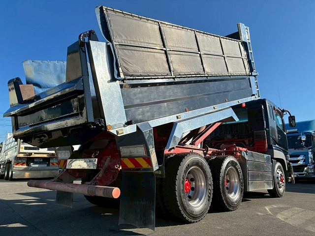 6×43軸2デフ380馬力7速MTマニュアル10t20t土砂ダンプ|中古トラックの販売・買取・査定のアイナビ