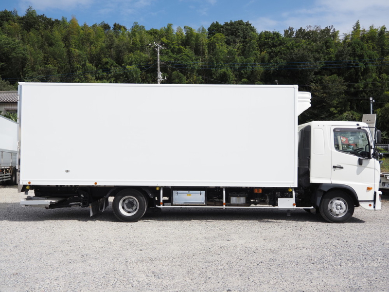 日野 冷凍バン レンジャー|中古トラックの販売・買取・査定のアイナビ