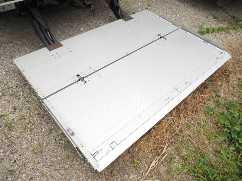 日野 冷凍バン レンジャー|中古トラックの販売・買取・査定のアイナビ