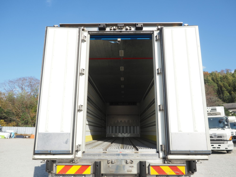 いすゞ 冷凍バン ギガ|中古トラックの販売・買取・査定のアイナビ