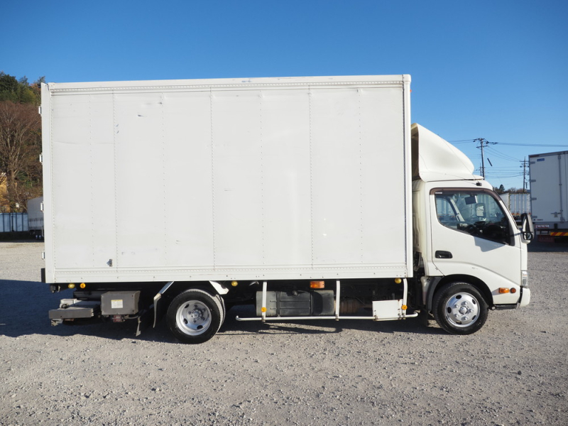 日野 バン車 デュトロ|中古トラックの販売・買取・査定のアイナビ