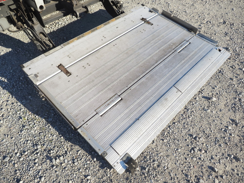 日野 バン車 デュトロ|中古トラックの販売・買取・査定のアイナビ