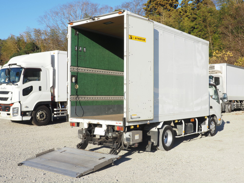 日野 バン車 デュトロ|中古トラックの販売・買取・査定のアイナビ