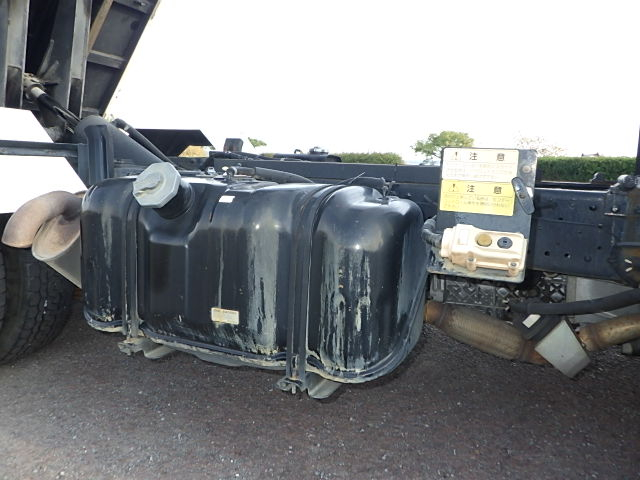 いすゞ 平成21年式 ローダーダンプ 花見台|中古トラックの販売・買取・査定のアイナビ