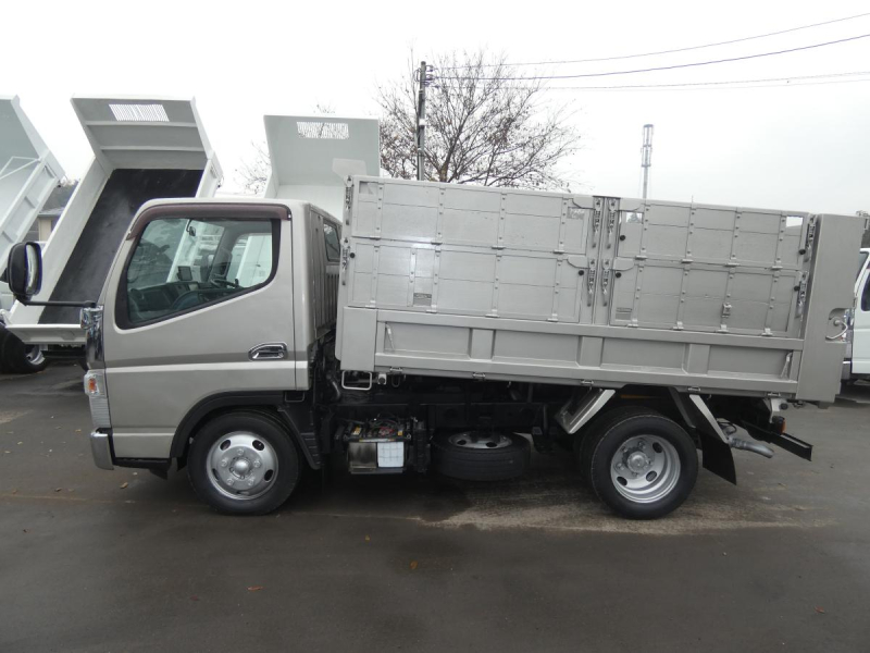 H252トン ダンプ オトマ ナビ|中古トラックの販売・買取・査定のアイナビ