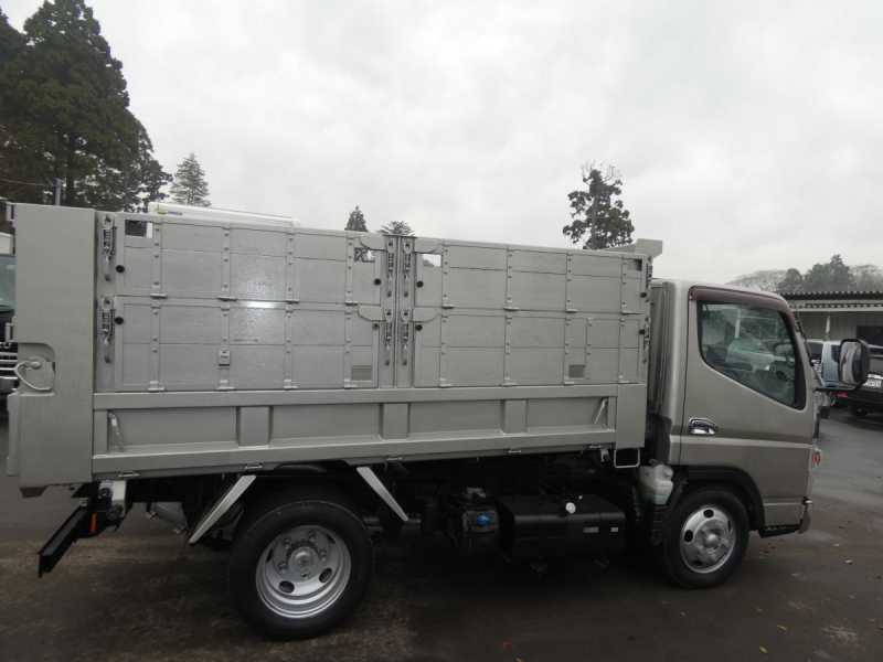 H252トン ダンプ オトマ ナビ|中古トラックの販売・買取・査定のアイナビ