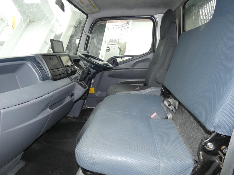 H252トン ダンプ オトマ ナビ|中古トラックの販売・買取・査定のアイナビ