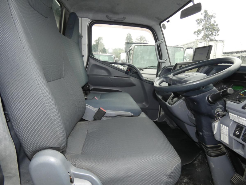 H252トン ダンプ オトマ ナビ|中古トラックの販売・買取・査定のアイナビ