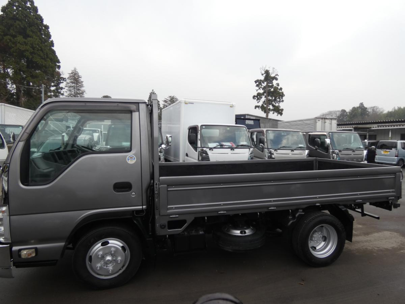 H28 2トン 平ボデー オートマ ETC|中古トラックの販売・買取・査定のアイナビ