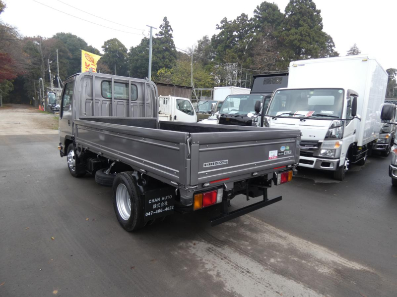 H28 2トン 平ボデー オートマ ETC|中古トラックの販売・買取・査定のアイナビ