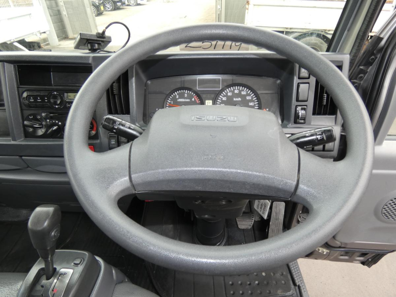 H28 2トン 平ボデー オートマ ETC|中古トラックの販売・買取・査定のアイナビ