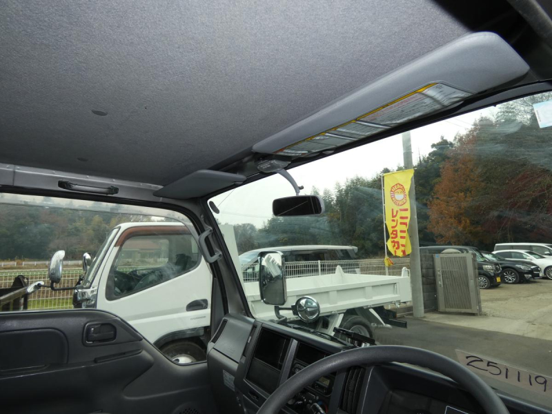 H28 2トン 平ボデー オートマ ETC|中古トラックの販売・買取・査定のアイナビ