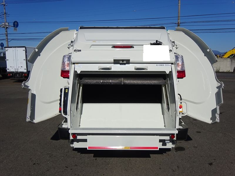 プレス 4.3㎥ 新明和 未使用|中古トラックの販売・買取・査定のアイナビ