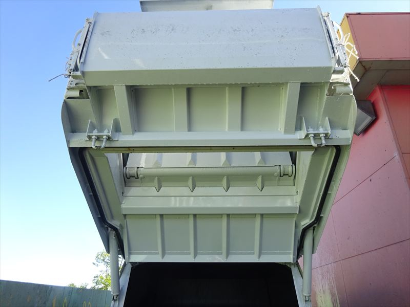 プレス 4.3㎥ 新明和 未使用|中古トラックの販売・買取・査定のアイナビ