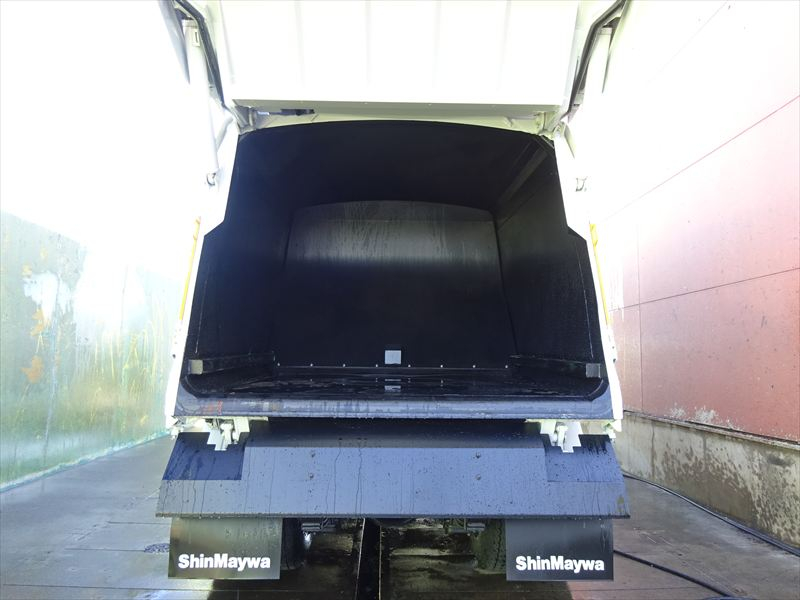 プレス 4.3㎥ 新明和 未使用|中古トラックの販売・買取・査定のアイナビ