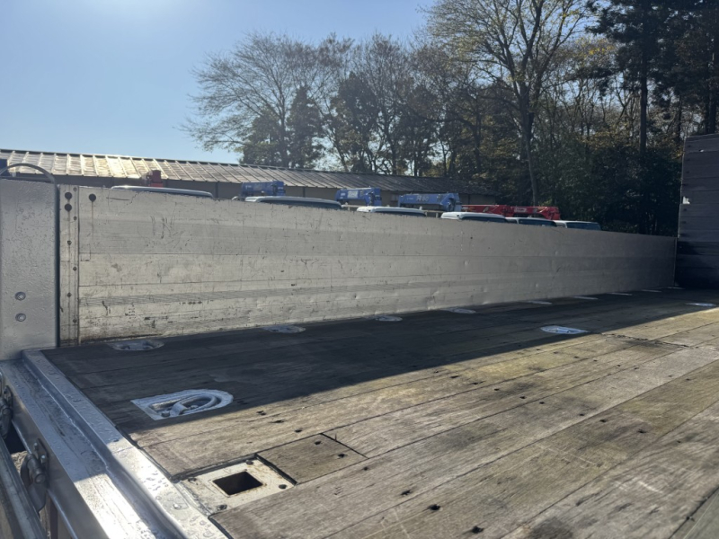 4段アルミブロック古河ユニックラジコン造りボデー|中古トラックの販売・買取・査定のアイナビ