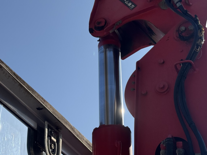 4段アルミブロック古河ユニックラジコン造りボデー|中古トラックの販売・買取・査定のアイナビ