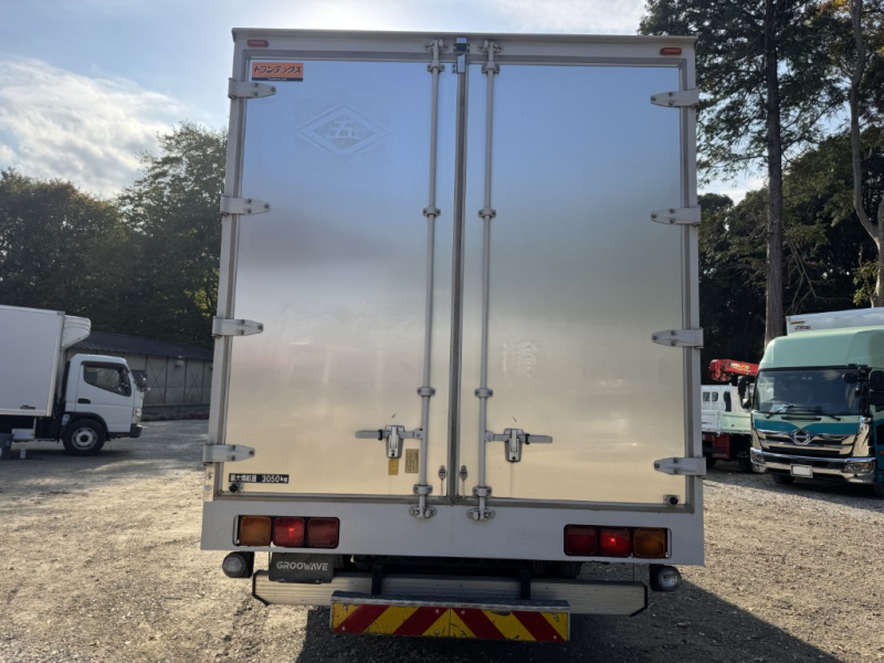 ワイド ベッド付 ハイルーフ 6.2mボデー|中古トラックの販売・買取・査定のアイナビ