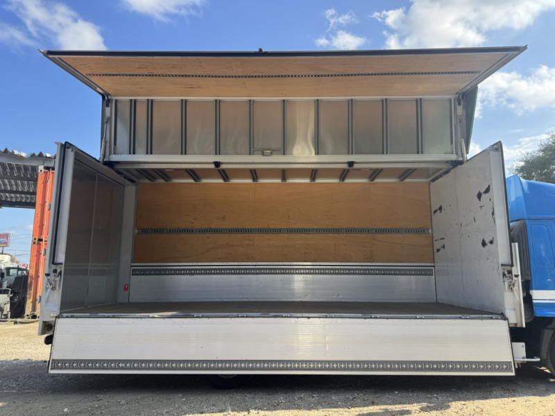 ワイド ベッド付 ハイルーフ 6.2mボデー|中古トラックの販売・買取・査定のアイナビ