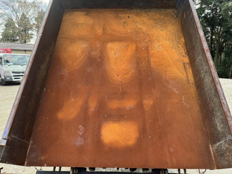 Wキャブダンプ 10尺 全低床 極東開発 DD02-31|中古トラックの販売・買取・査定のアイナビ