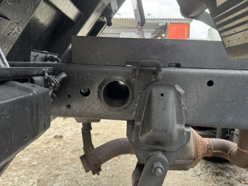 Wキャブダンプ 10尺 全低床 極東開発 DD02-31|中古トラックの販売・買取・査定のアイナビ