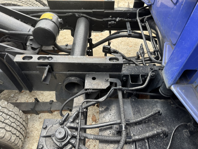 Wキャブダンプ 10尺 全低床 極東開発 DD02-31|中古トラックの販売・買取・査定のアイナビ