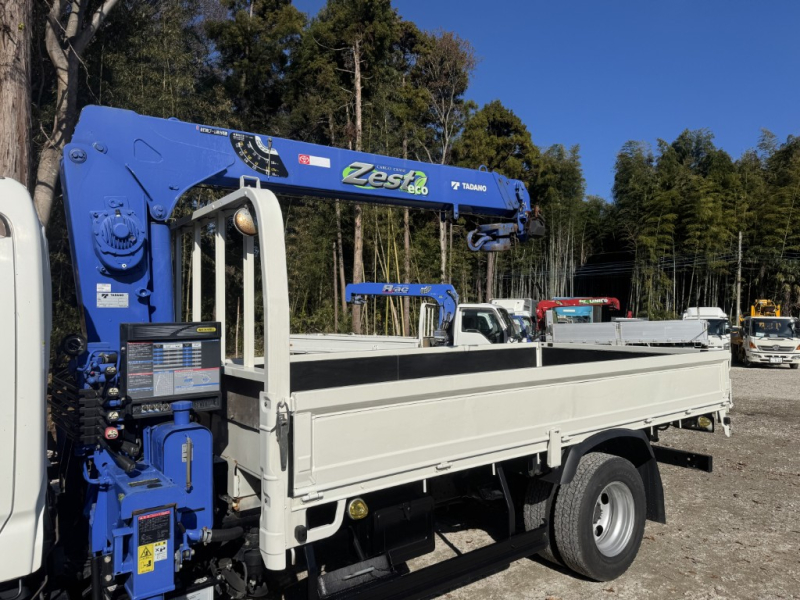 標準ロング吊t数2.6t吊3段ブームタダノラジコン|中古トラックの販売・買取・査定のアイナビ