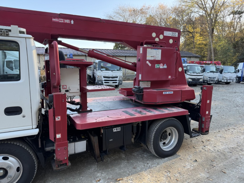 アイチ SS12A 作業床高さ11.9m バケット200kg|中古トラックの販売・買取・査定のアイナビ