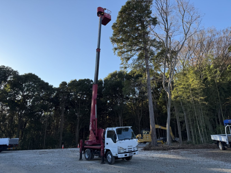 アイチ SS12A 作業床高さ11.9m バケット200kg|中古トラックの販売・買取・査定のアイナビ