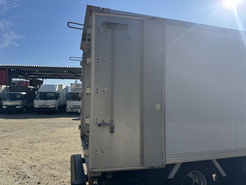 10尺 全低床 サイドドア AT|中古トラックの販売・買取・査定のアイナビ