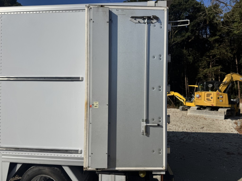 10尺 全低床 サイドドア AT|中古トラックの販売・買取・査定のアイナビ