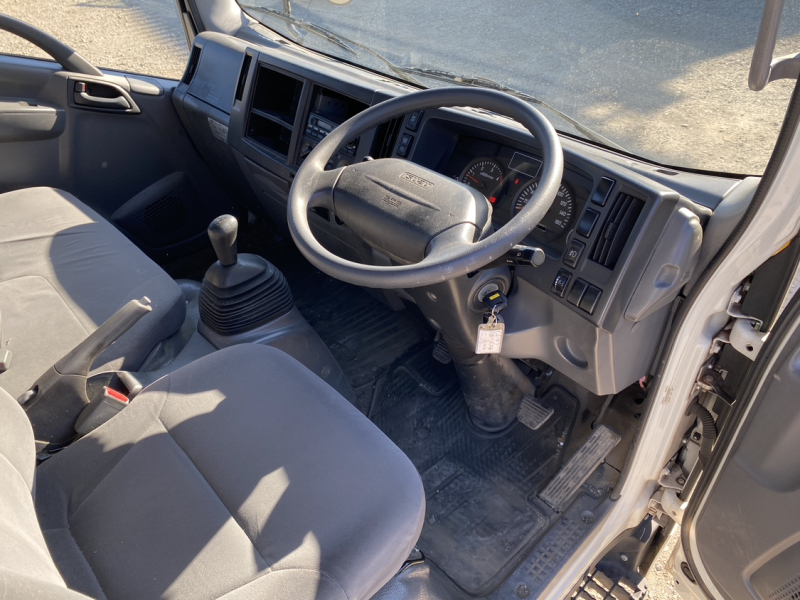 H26年式、エルフ、平ボデーロング車、車検付|中古トラックの販売・買取・査定のアイナビ