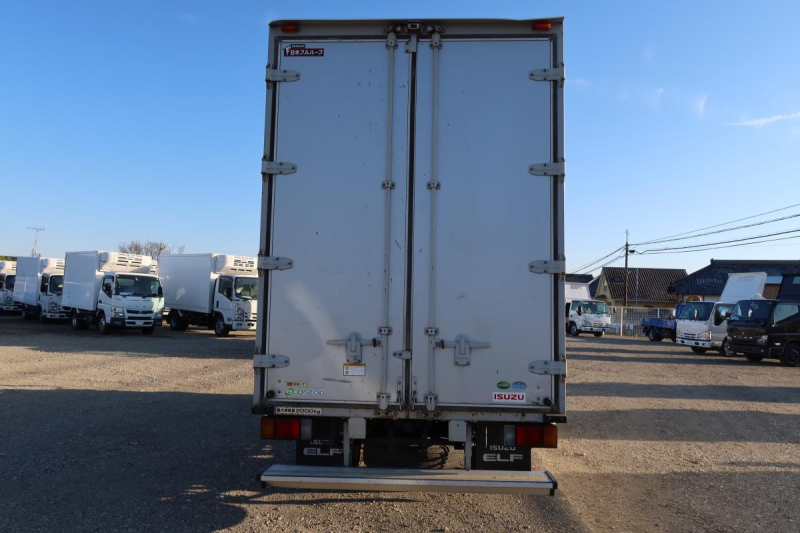 標準幅 セミロング アルミバン 積載2000kg|中古トラックの販売・買取・査定のアイナビ