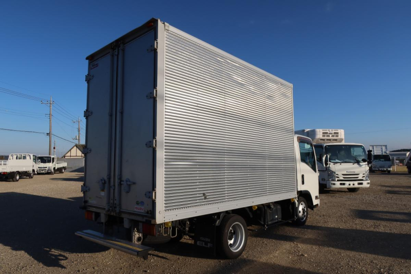 標準幅 セミロング アルミバン 積載2000kg|中古トラックの販売・買取・査定のアイナビ