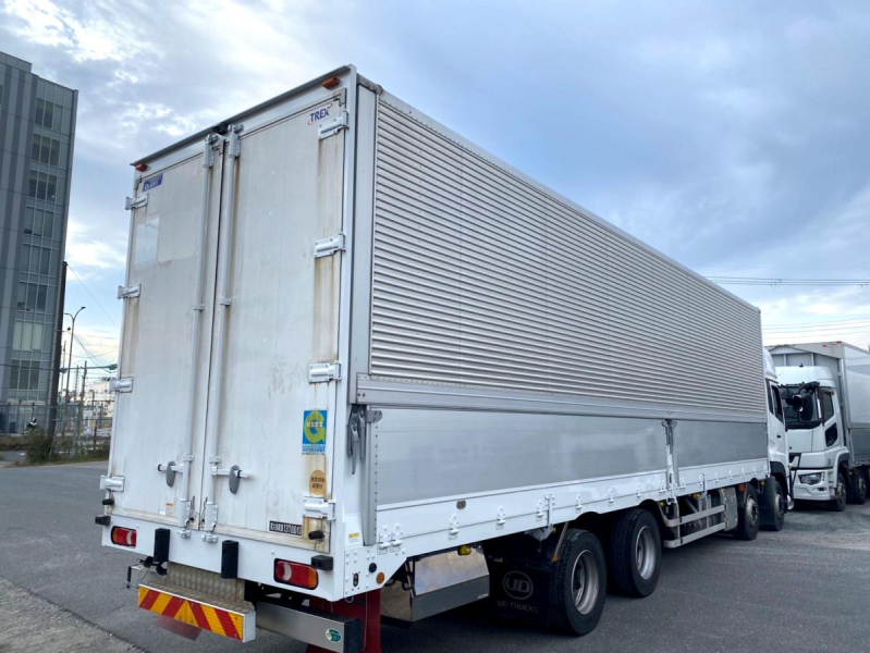 平成30年UDクオンアルミウイングハイルーフSコット2PG-CG5CA|中古トラックの販売・買取・査定のアイナビ