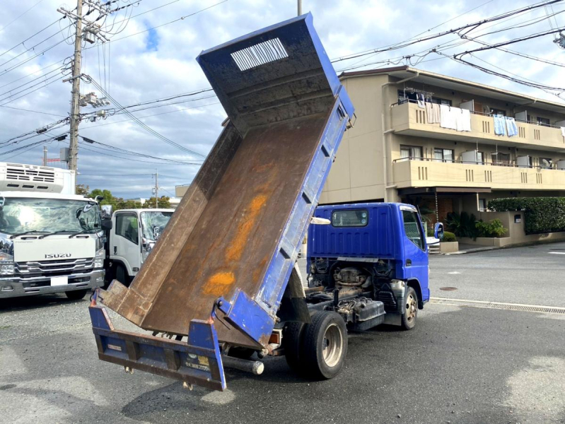 平成18年三菱ふそうキャンター2tダンプ低床PA-FE71DBD|中古トラックの販売・買取・査定のアイナビ