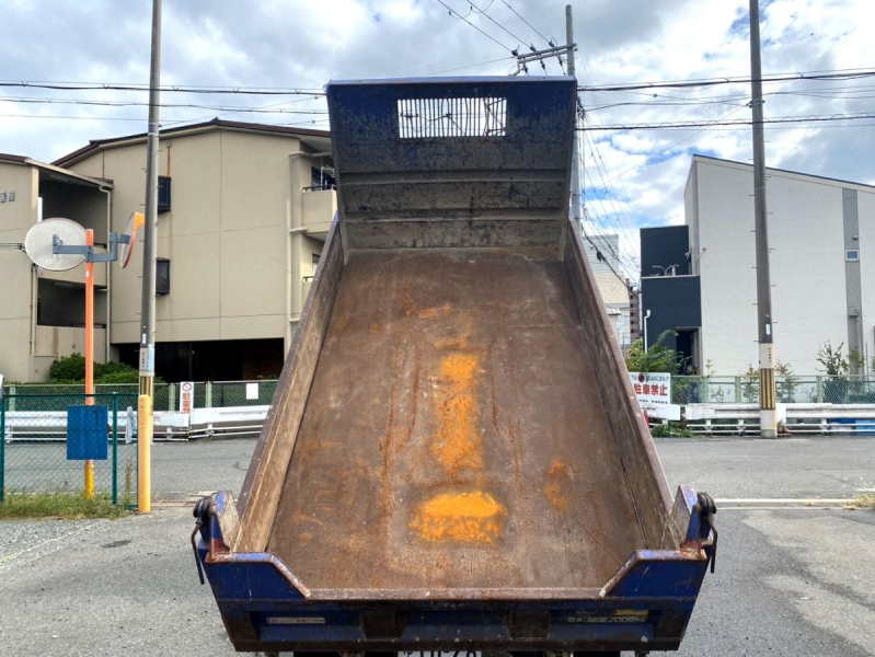 平成18年三菱ふそうキャンター2tダンプ低床PA-FE71DBD|中古トラックの販売・買取・査定のアイナビ