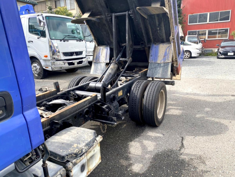 平成18年三菱ふそうキャンター2tダンプ低床PA-FE71DBD|中古トラックの販売・買取・査定のアイナビ