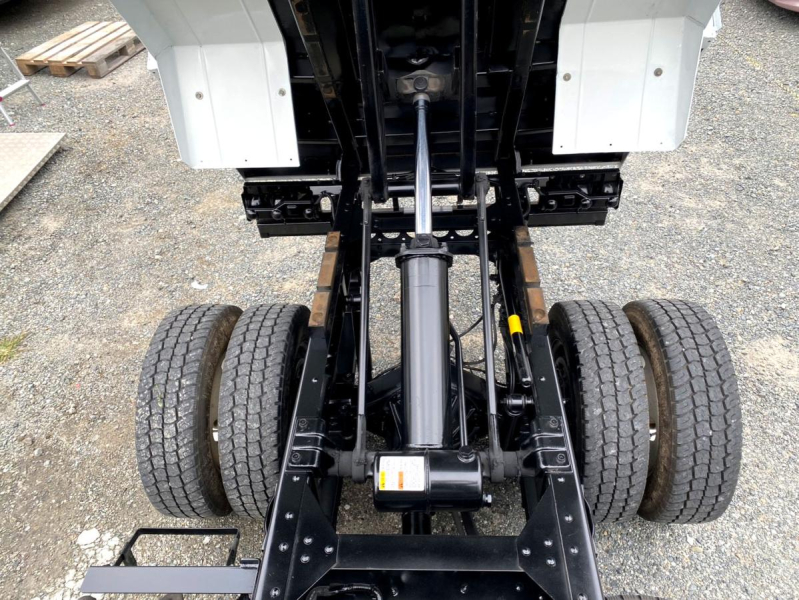 令和2年いすゞエルフ2t深ダンプ低床全塗装済2RG-NJR88AN|中古トラックの販売・買取・査定のアイナビ