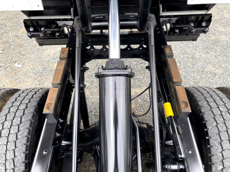 令和2年いすゞエルフ2t深ダンプ低床全塗装済2RG-NJR88AN|中古トラックの販売・買取・査定のアイナビ