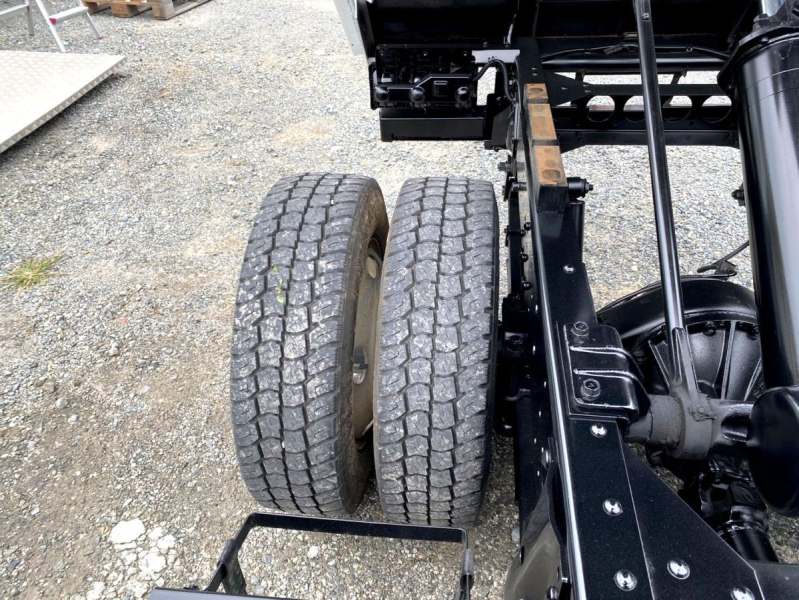 令和2年いすゞエルフ2t深ダンプ低床全塗装済2RG-NJR88AN|中古トラックの販売・買取・査定のアイナビ